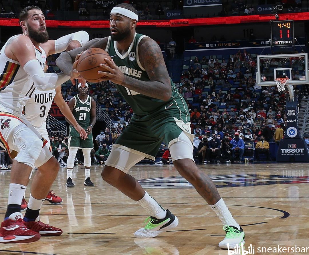 太阳需要避 太阳需要避